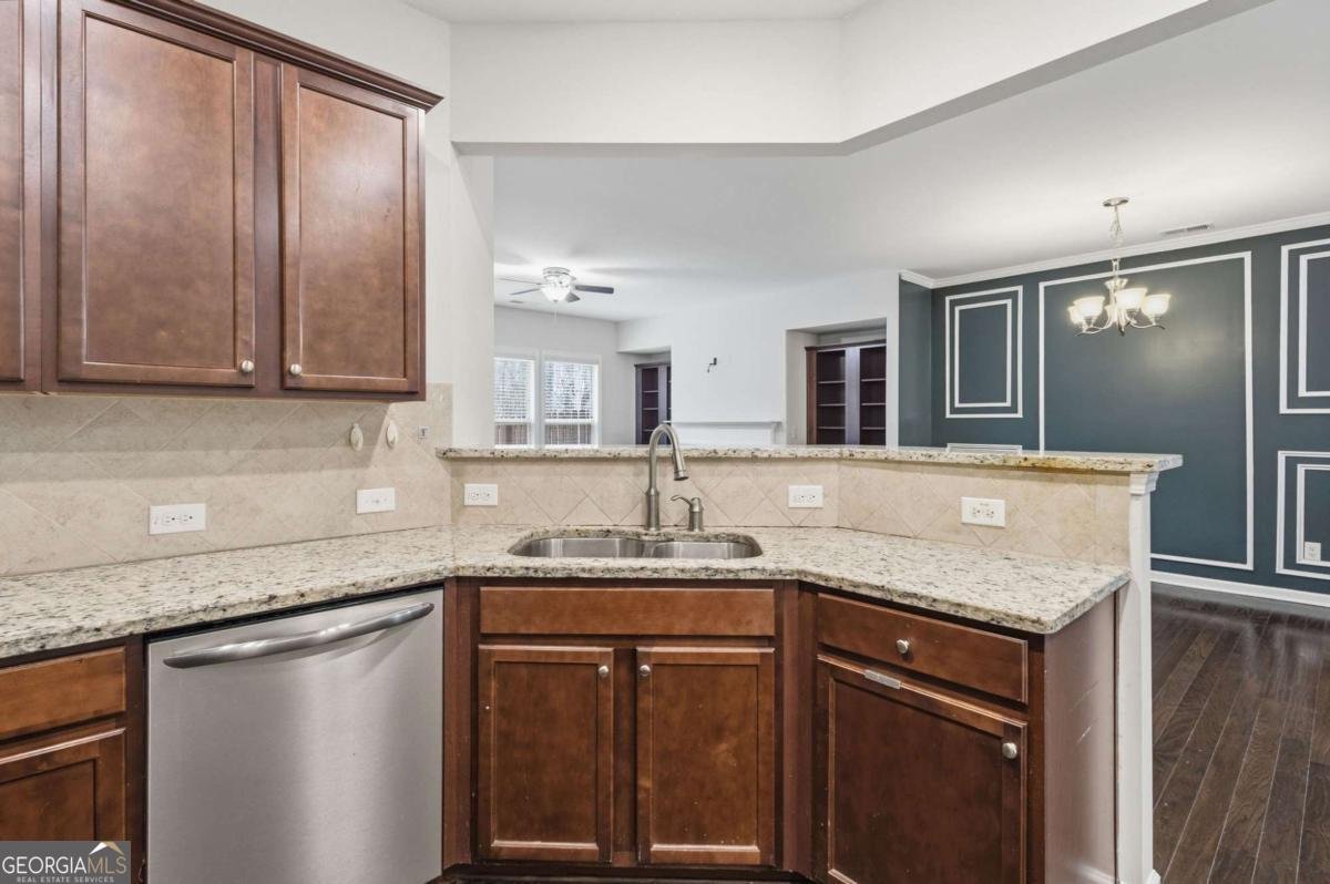 1615 Hampton Oaks Drive Alpharetta - Photo 13