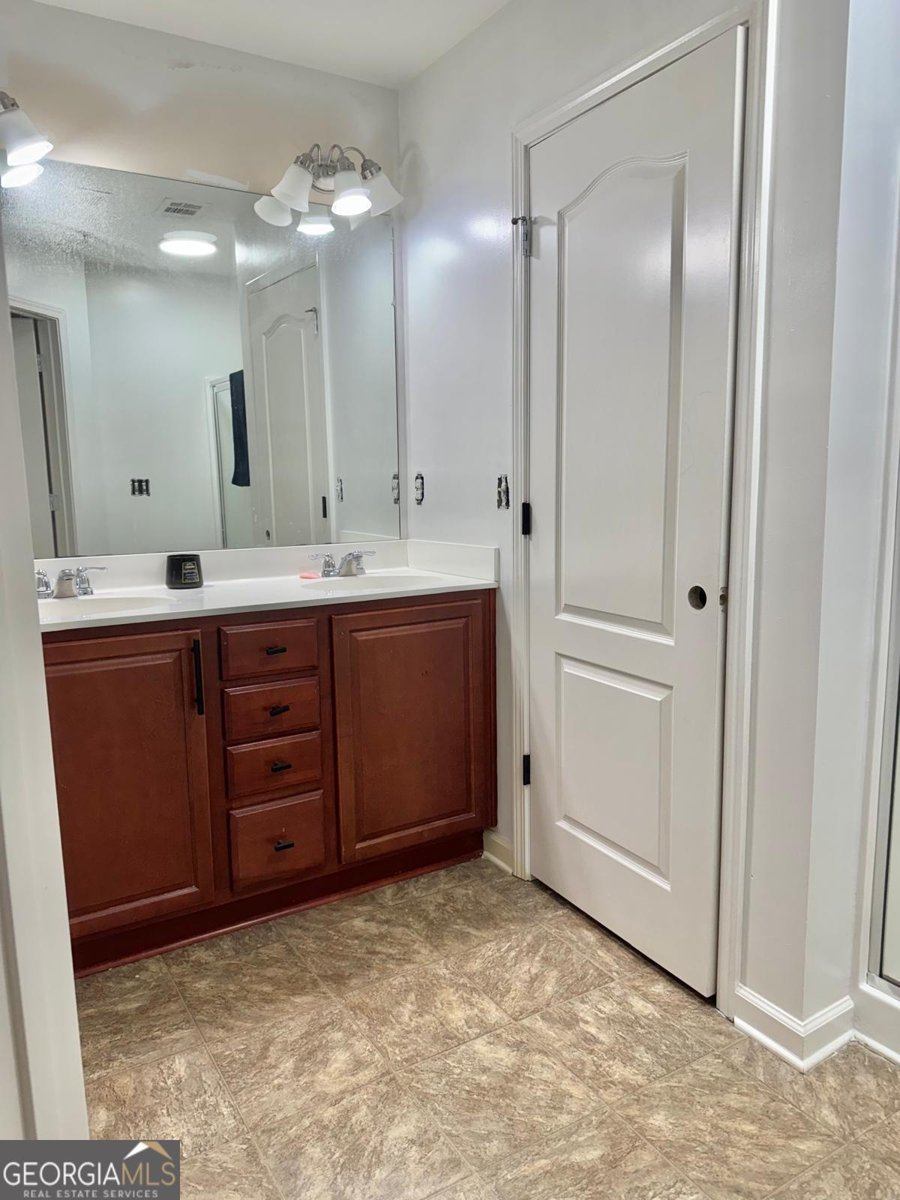 933 Spicy Oak Drive Lawrenceville - Photo 9