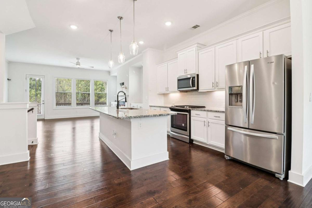 2154 Colvin Court Atlanta - Photo 9