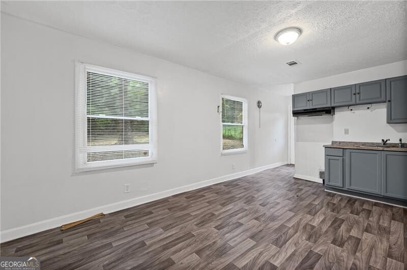 305 Banberry Drive Atlanta - Photo 8