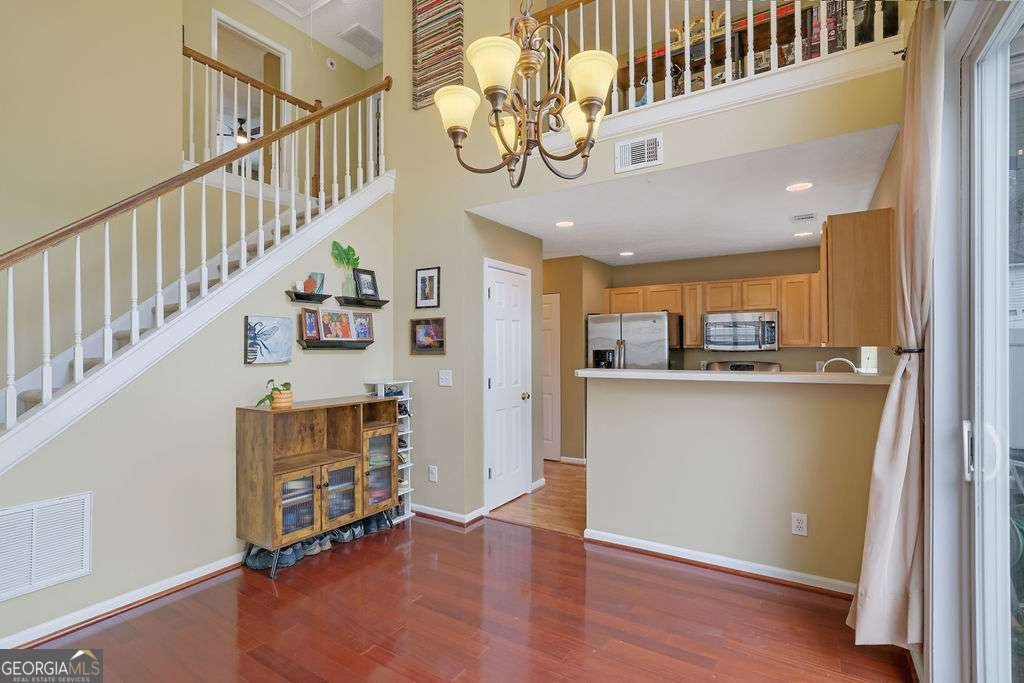 423 Oaks Trail Woodstock - Photo 11