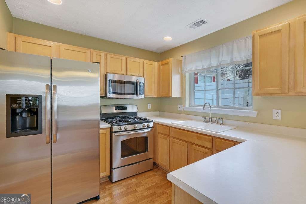 423 Oaks Trail Woodstock - Photo 14