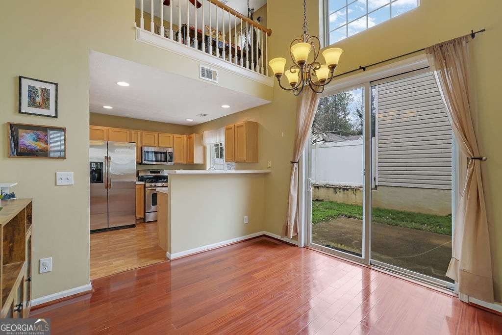 423 Oaks Trail Woodstock - Photo 9