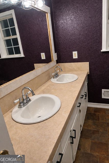 100 Woodlake Drive Chatsworth - Photo 17