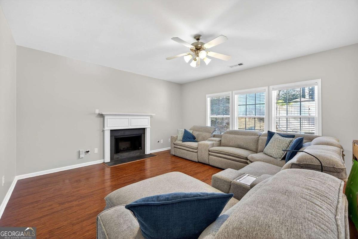 1322 Melrose Woods LN Lawrenceville - Photo 7