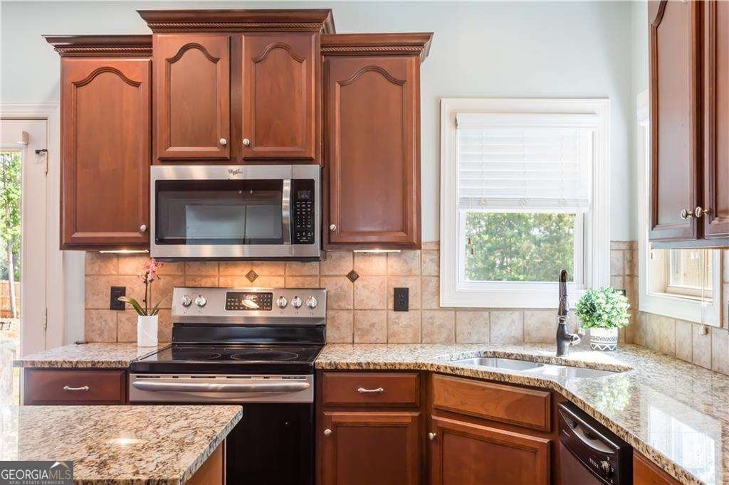 812 Brown Thrasher Way Bremen - Photo 12