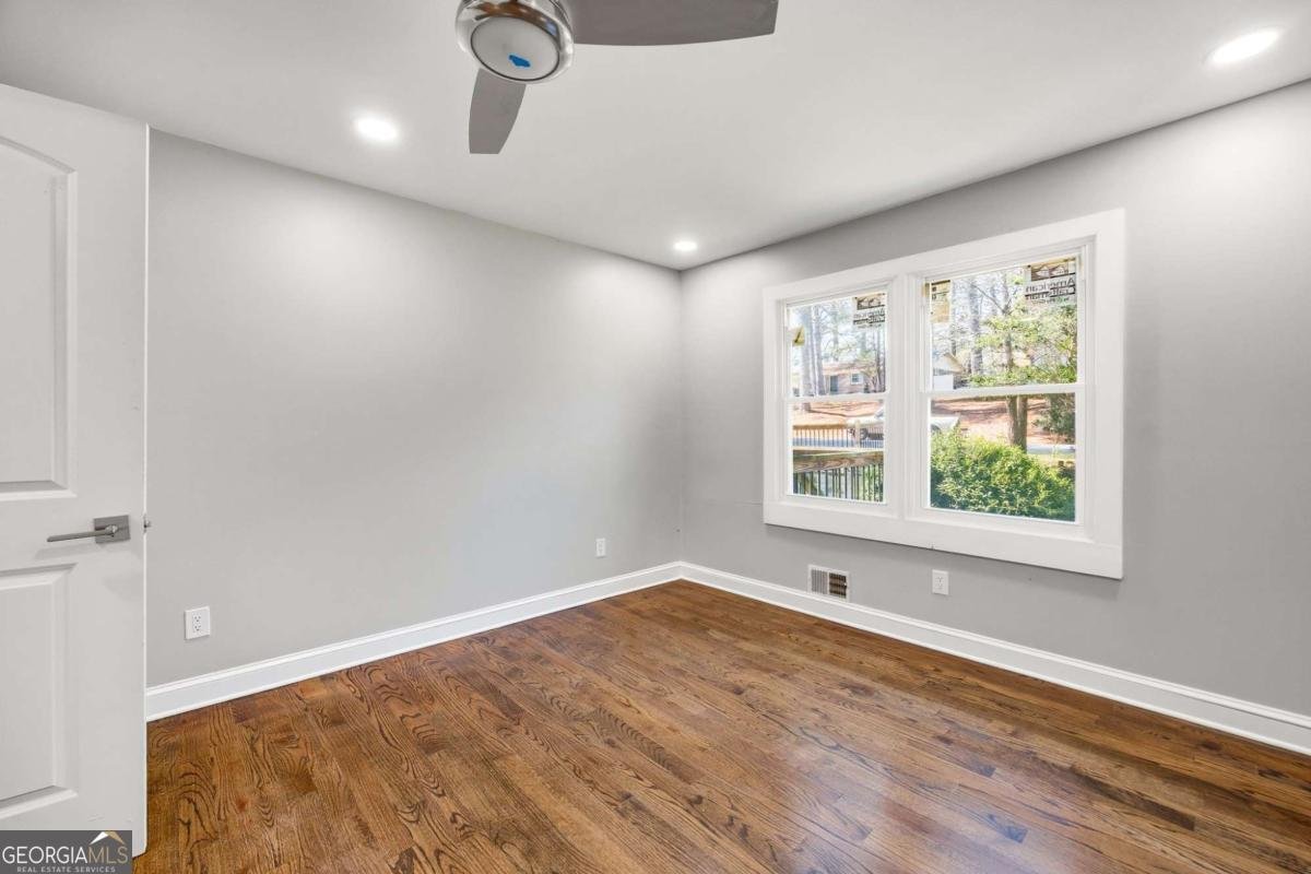 743 San Fernando Drive Smyrna - Photo 10