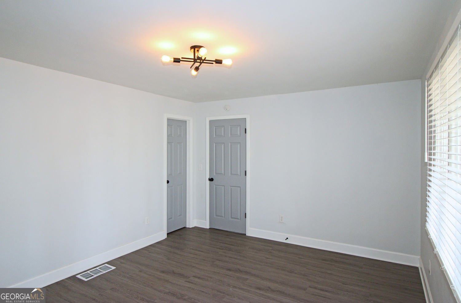 5077 Martindale Lane Stone Mountain - Photo 18