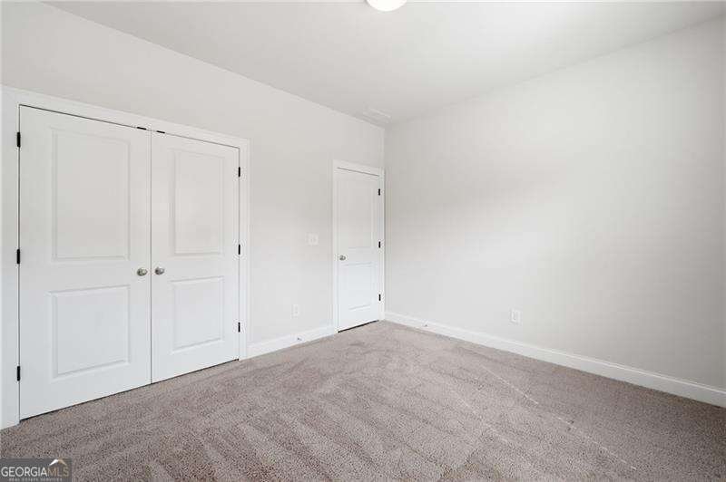 207 Meadows Court Woodstock - Photo 18