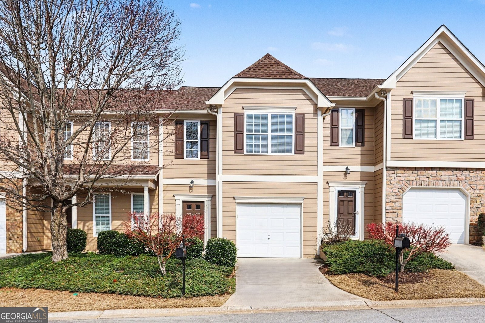 6632 Splashwater Drive Flowery Branch - Photo 1