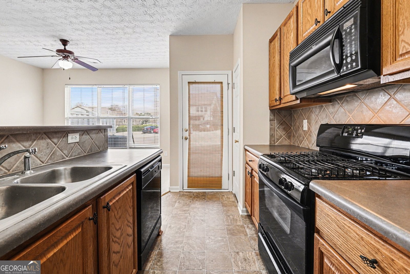 6632 Splashwater Drive Flowery Branch - Photo 13