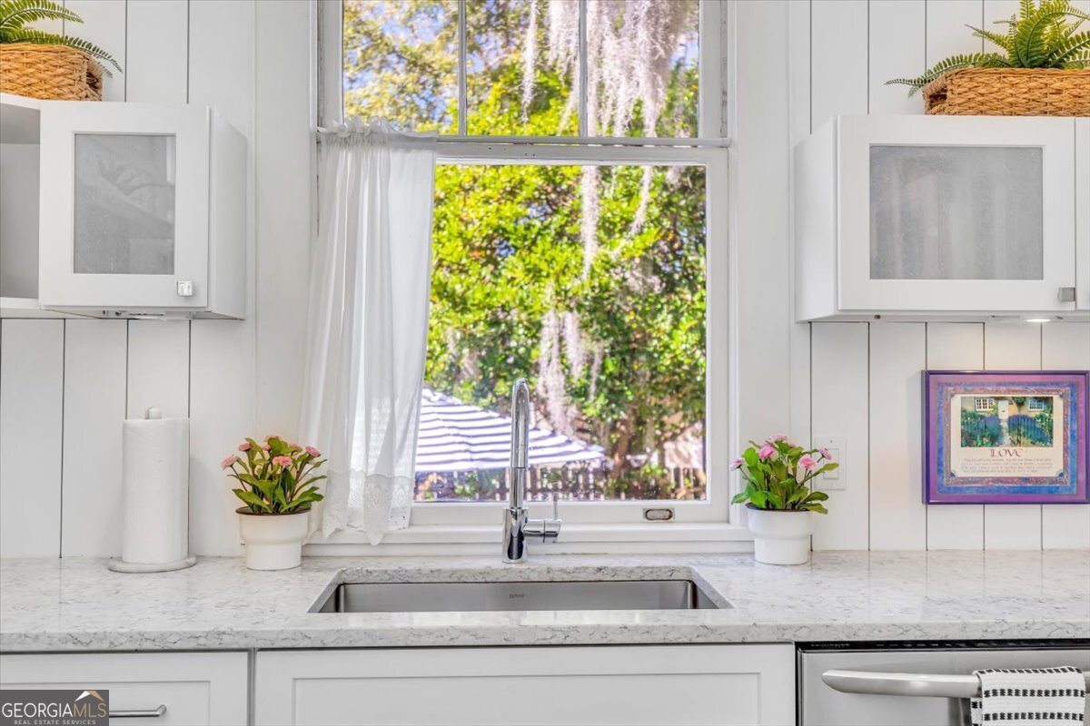 2403 Harmon Street Savannah - Photo 16