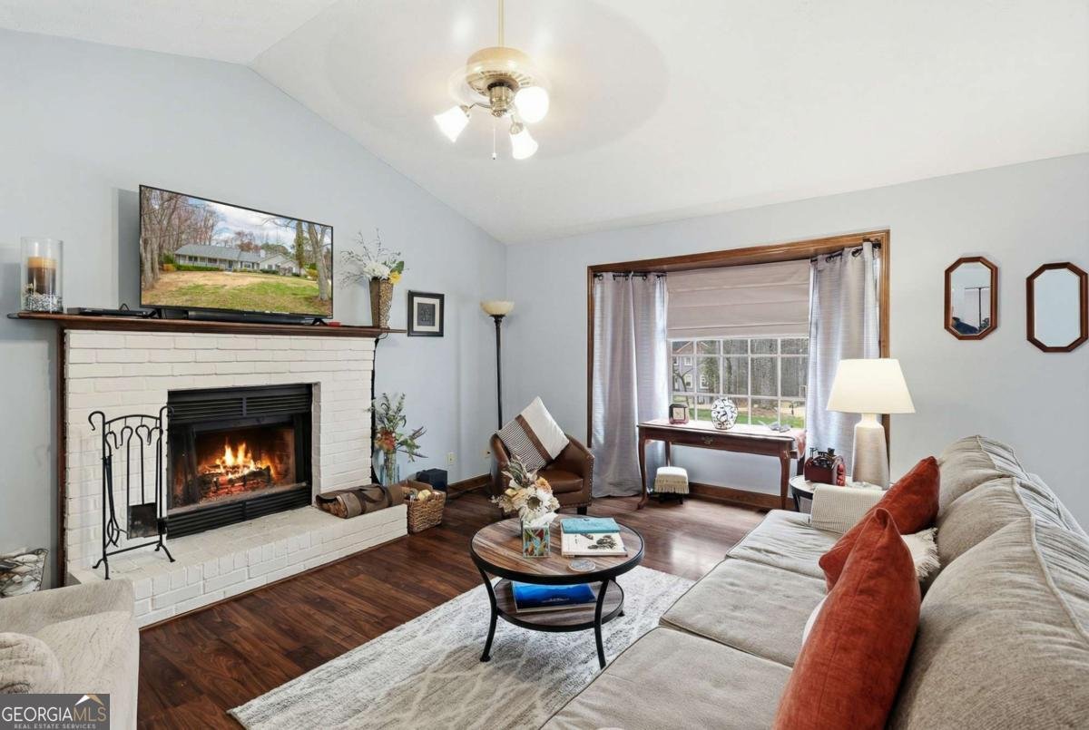 5730 Garden Walk Flowery Branch - Photo 8