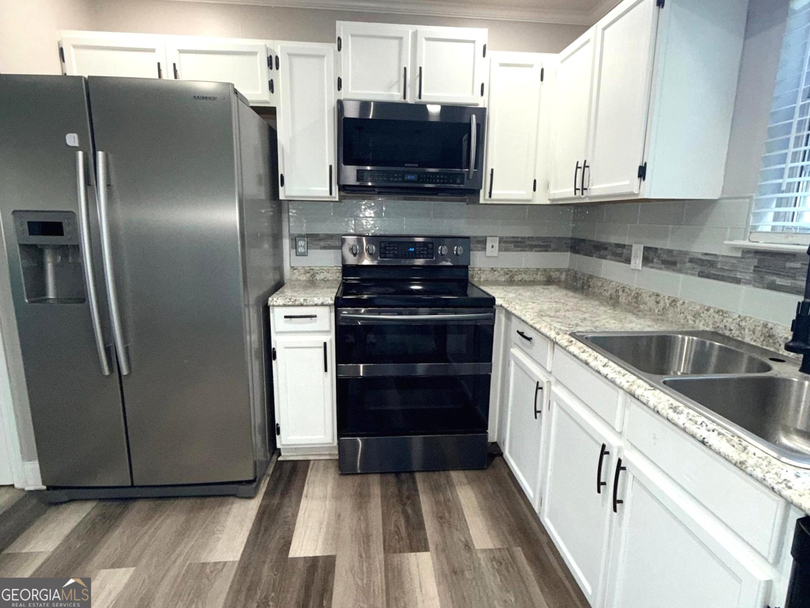 605 Samantha Circle Stockbridge - Photo 9