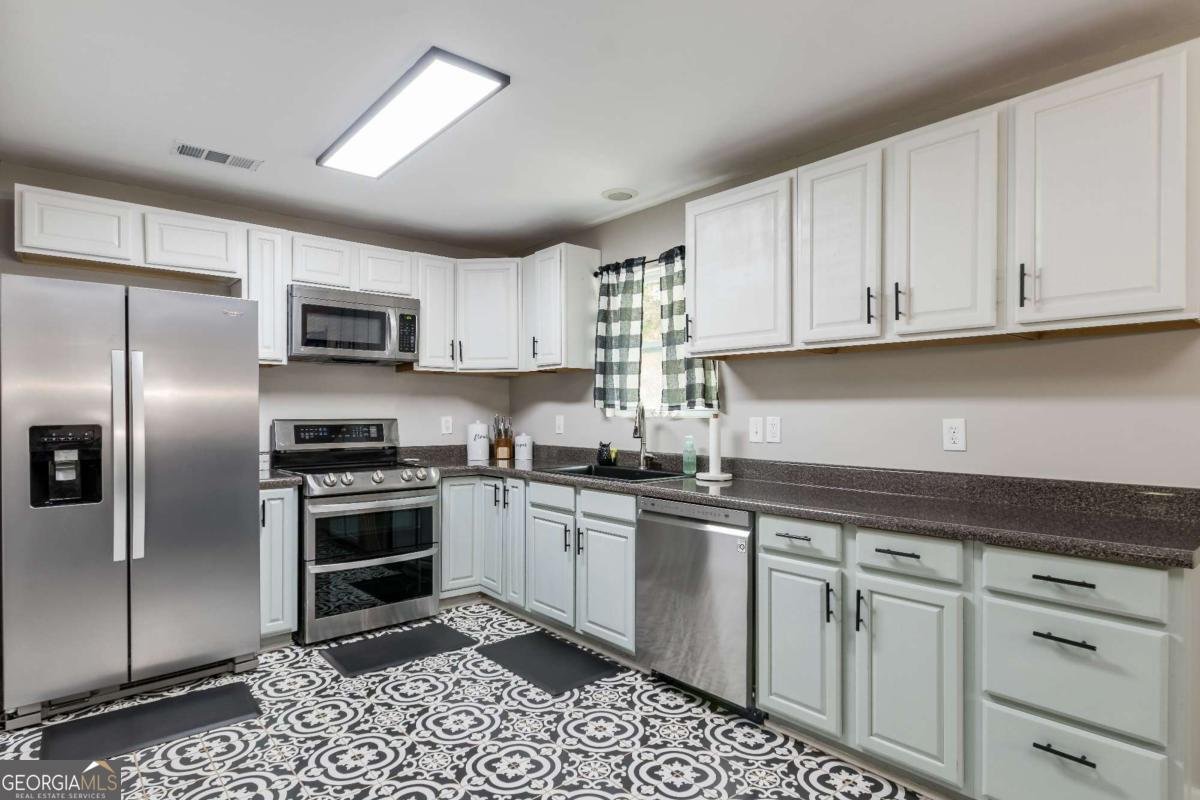 608 WAYSIDE Road Rome - Photo 8