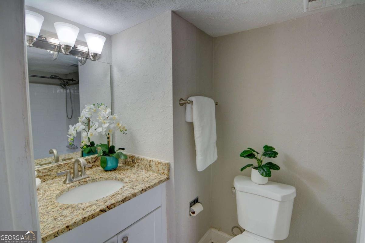 6241 Overlook Road Peachtree Corners - Photo 12