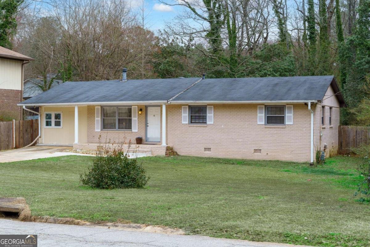 719 San Miguel Drive Stone Mountain - Photo 1