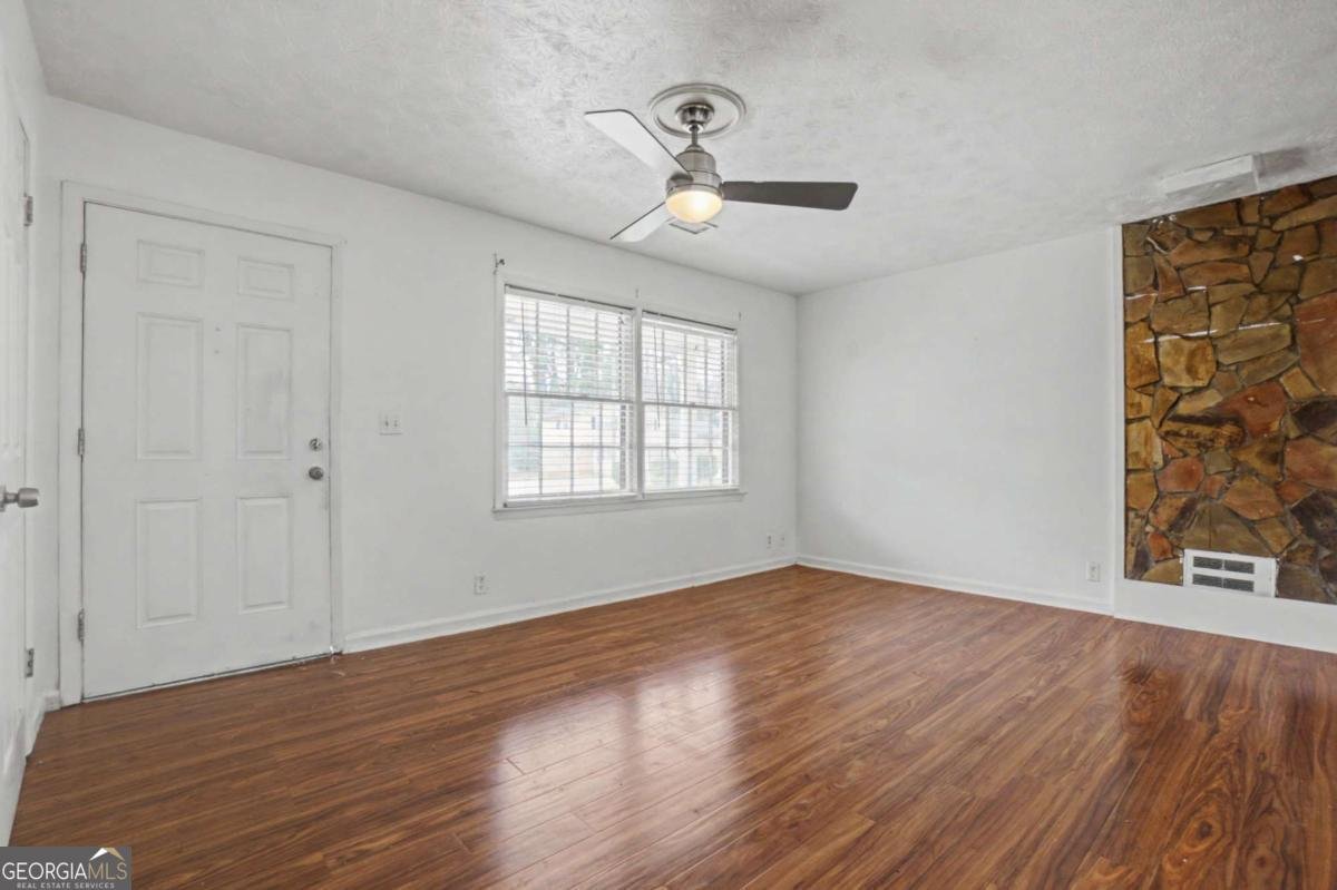 719 San Miguel Drive Stone Mountain - Photo 7