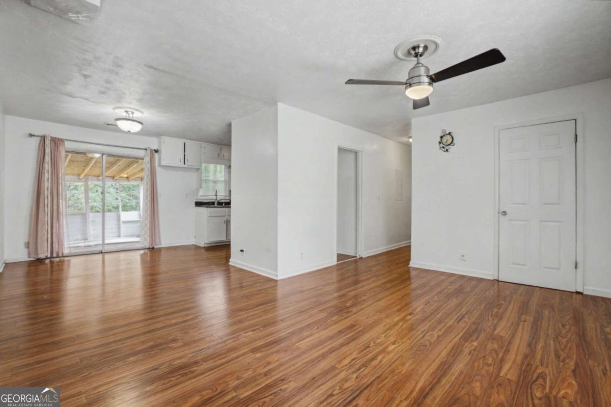 719 San Miguel Drive Stone Mountain - Photo 9