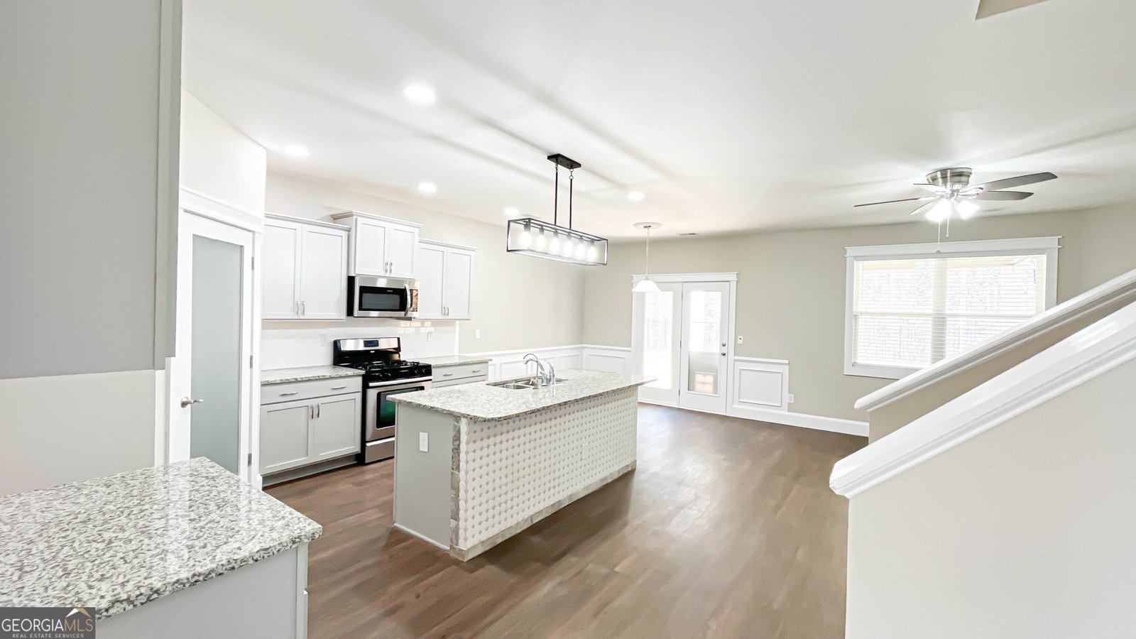 7663 Watson Circle Locust Grove - Photo 11