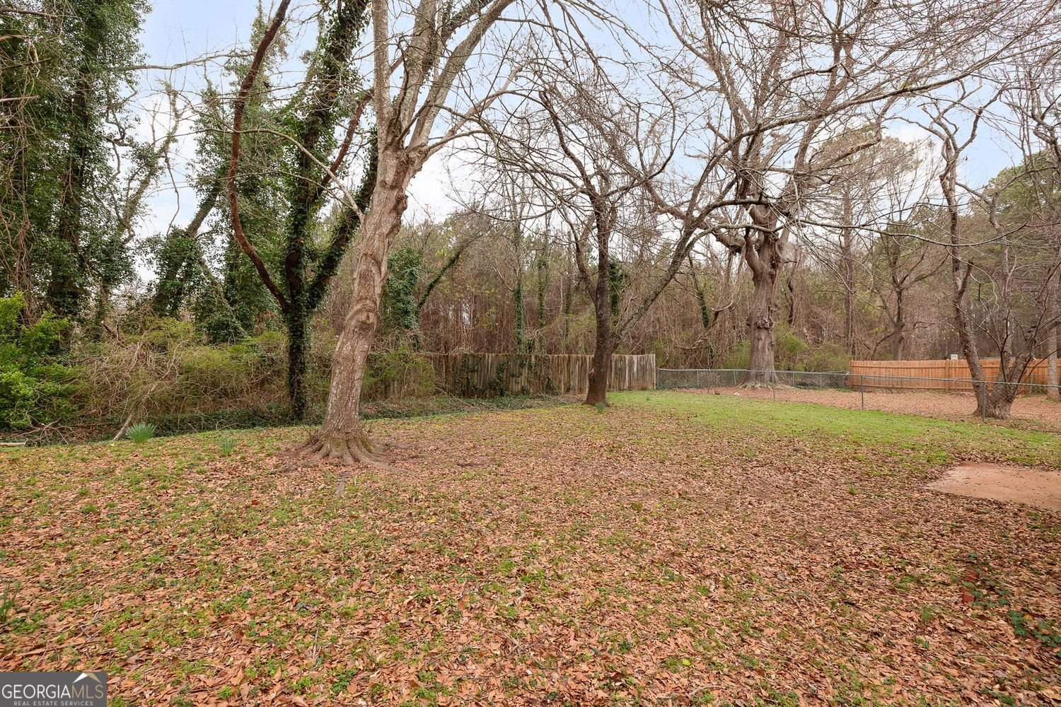 1055 Autumn Crest Court Stone Mountain - Photo 16