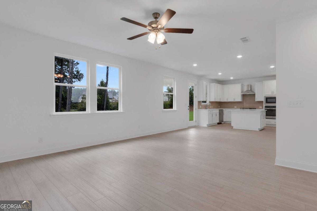 408 Red Wood Lane Hoschton - Photo 8