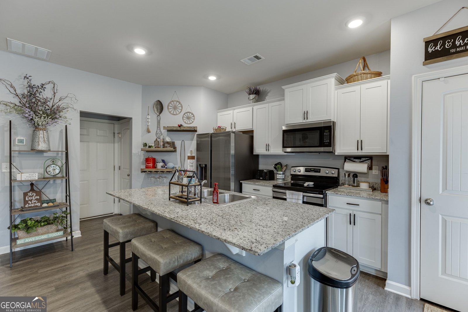 5328 Barberry Avenue Oakwood - Photo 6