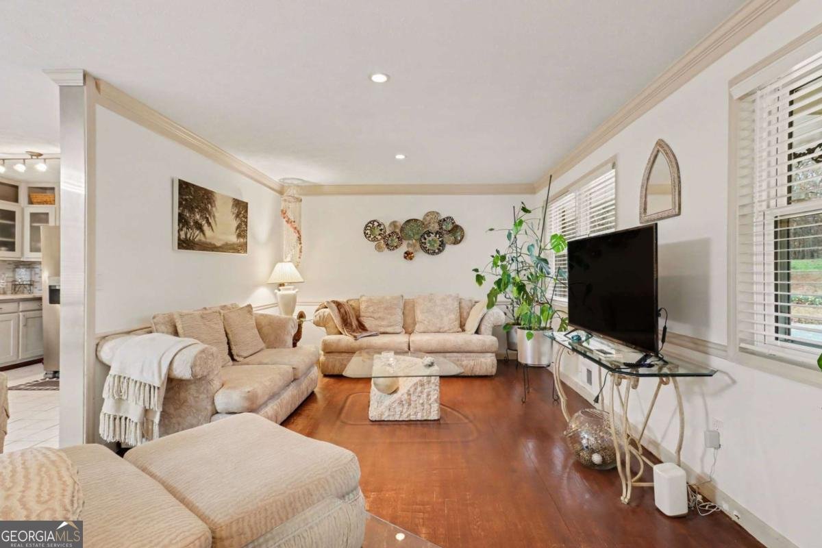 3759 Waldrop Road Decatur - Photo 7