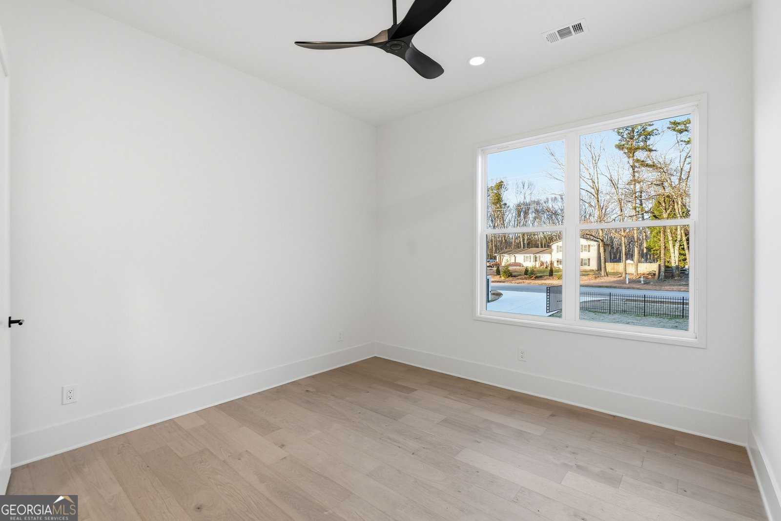 210 Simonton Road Lawrenceville - Photo 11