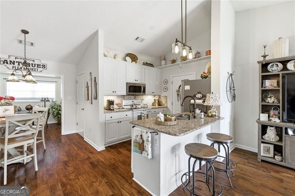 2982 Bentley Park Circle Gainesville - Photo 8