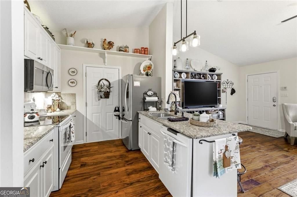 2982 Bentley Park Circle Gainesville - Photo 9