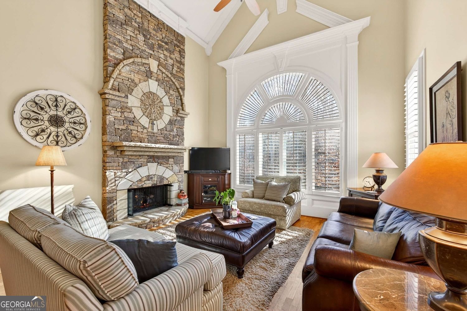 376 Prestbury Court Suwanee - Photo 16