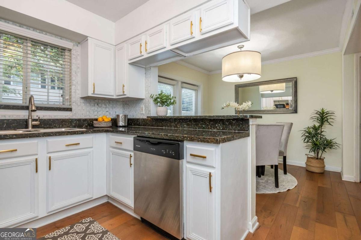 6940 Roswell Road Sandy Springs - Photo 8