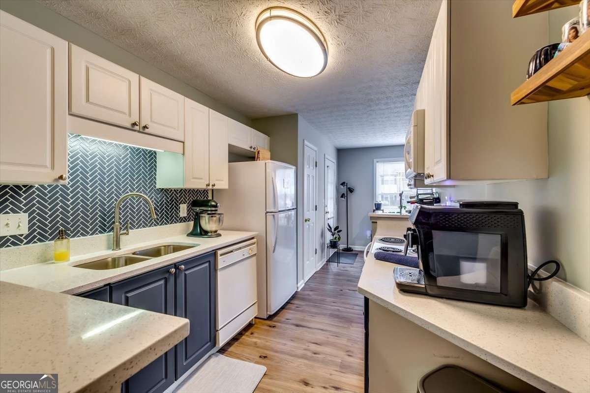 514 Streamside Drive Roswell - Photo 11