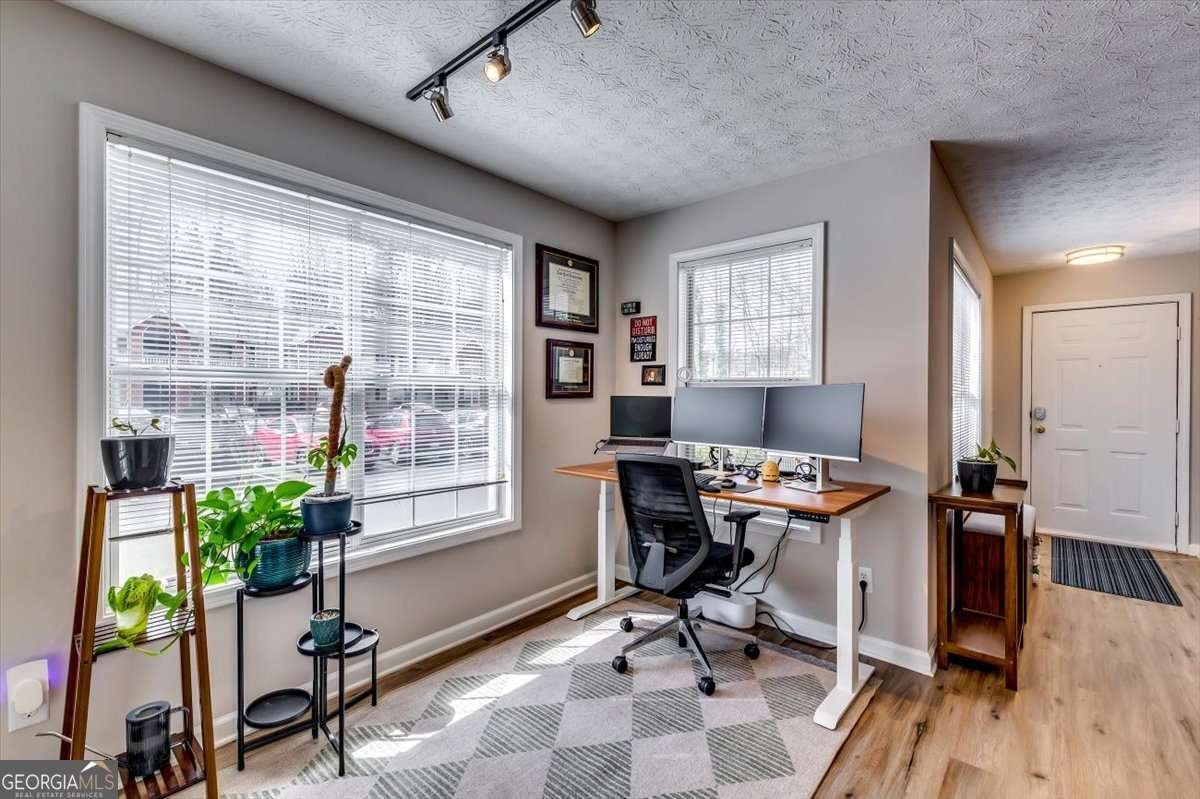 514 Streamside Drive Roswell - Photo 9