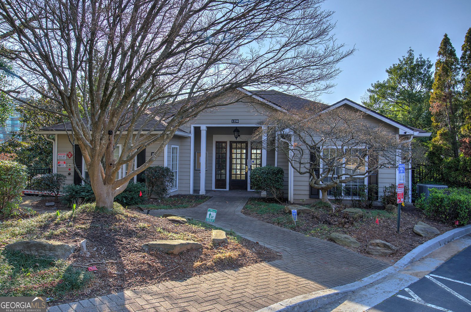 1250 Parkwood Circle Atlanta - Photo 30