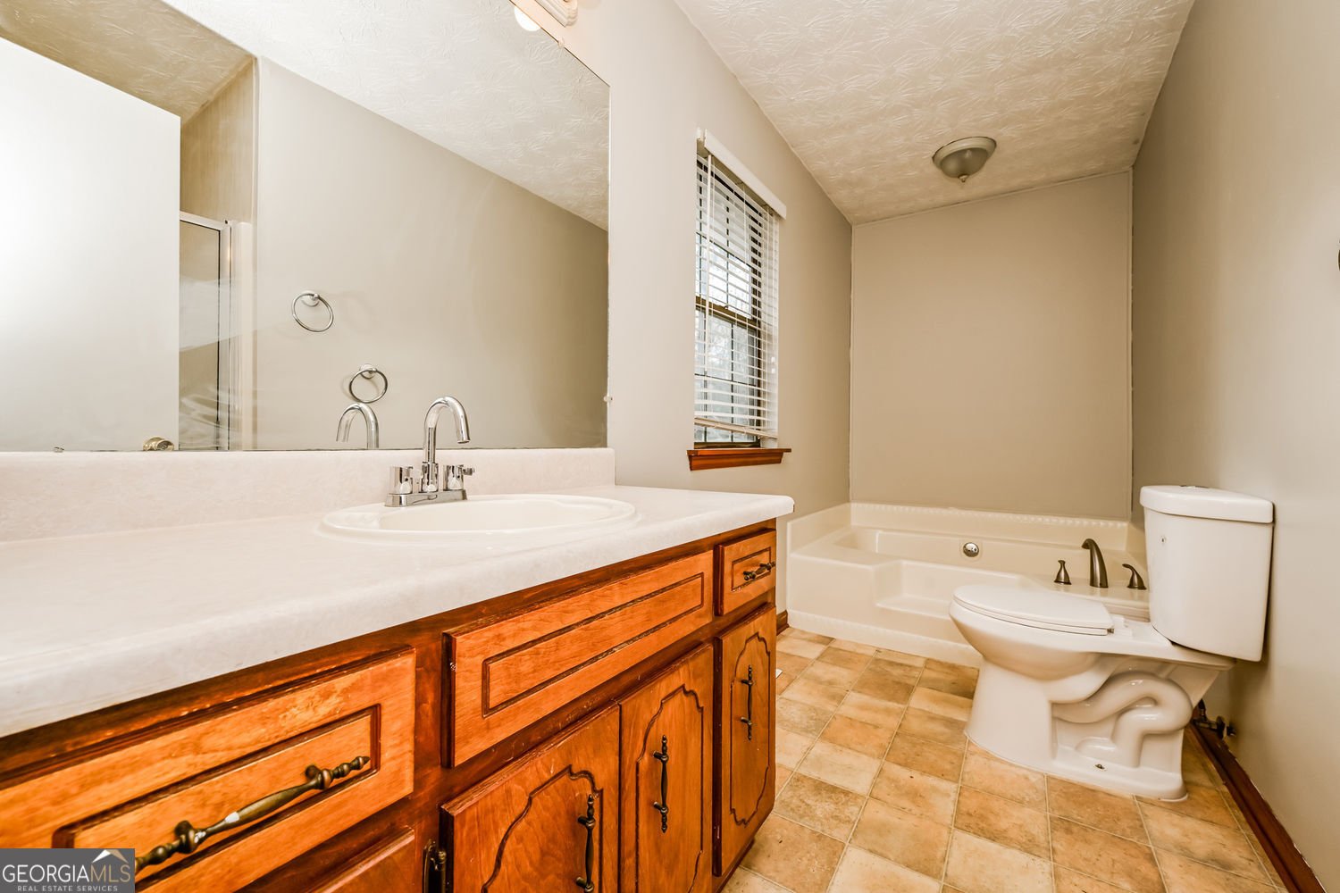 176 Stokes Drive Stockbridge - Photo 13