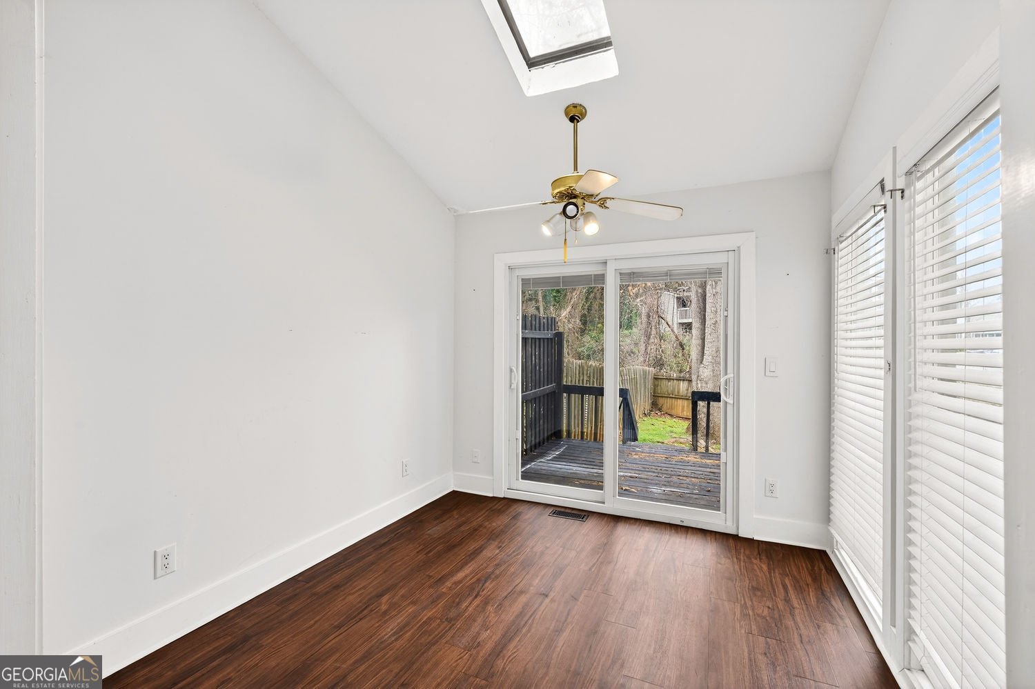 2226 Spring Walk Court Atlanta - Photo 9