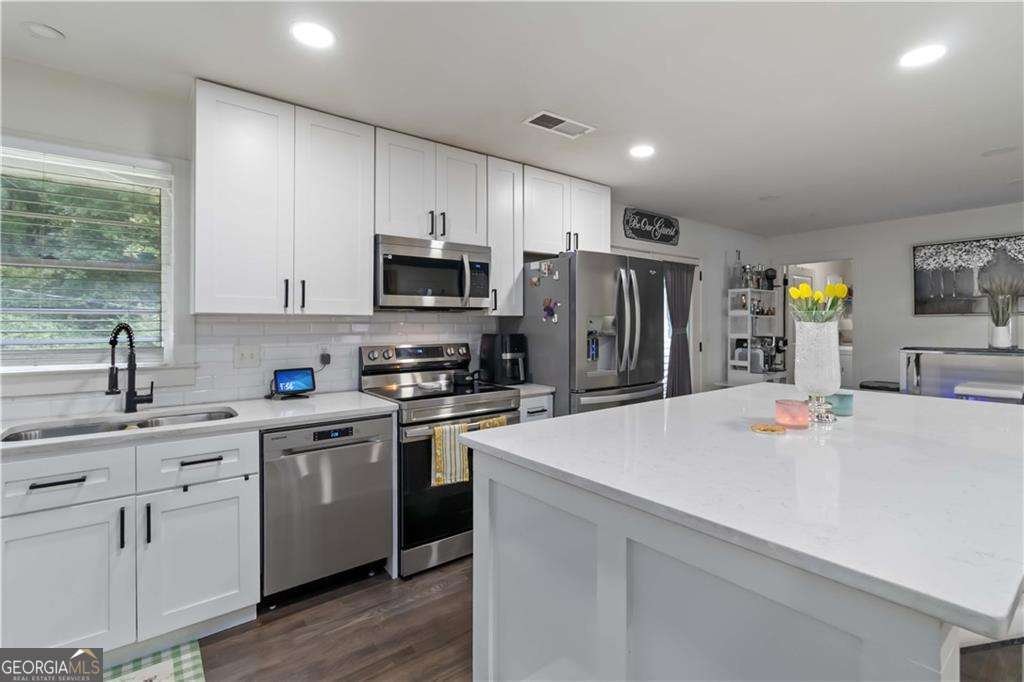 2327 Young Road Stone Mountain - Photo 10