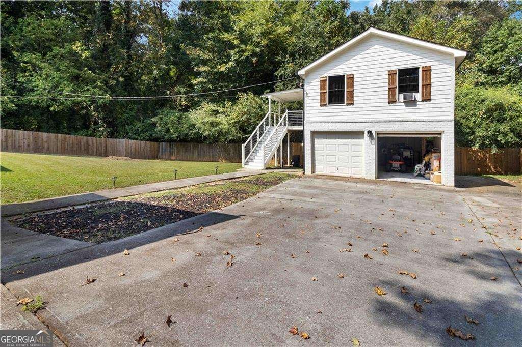 2327 Young Road Stone Mountain - Photo 35