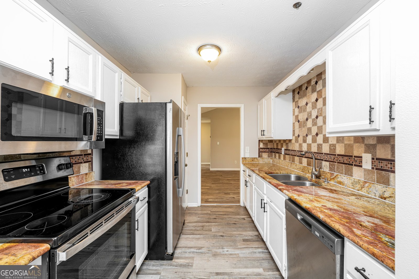 232 Farmbrook Parkway Stockbridge - Photo 8