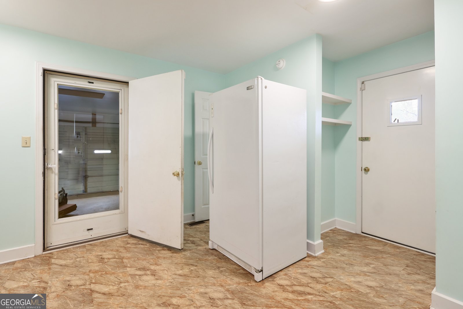 444 Covered Bridge Road Covington - Photo 18