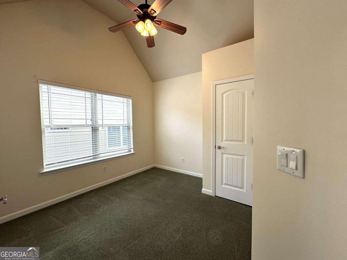 3 Mary Lane White - Photo 16