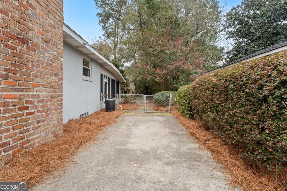 135 Derenne Avenue Savannah - Photo 37
