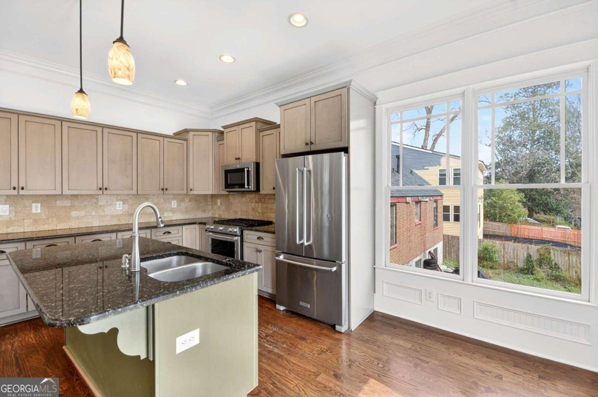 2129 Oakview Road Atlanta - Photo 12