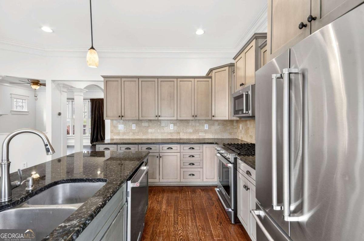 2129 Oakview Road Atlanta - Photo 13