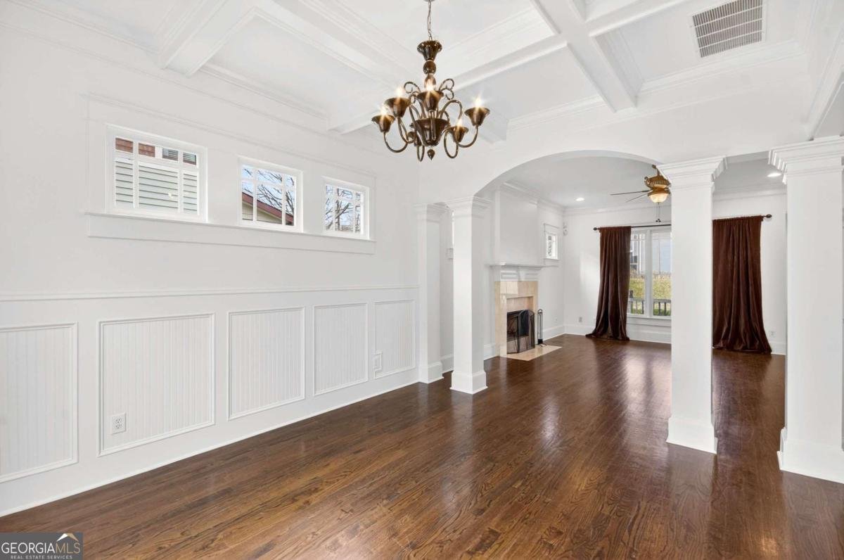 2129 Oakview Road Atlanta - Photo 9