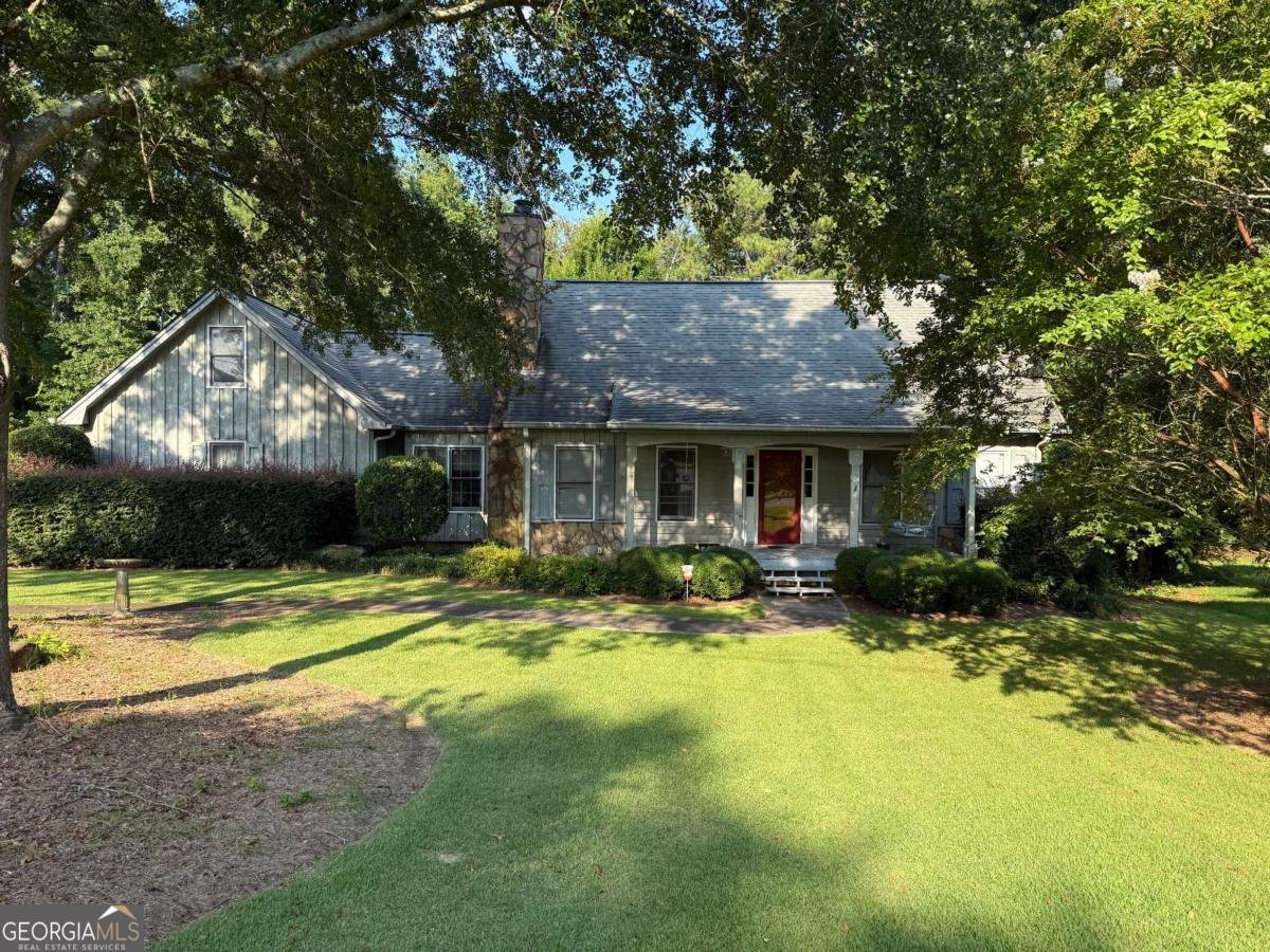 958 Sweet Briar Trail Conyers - Photo 1