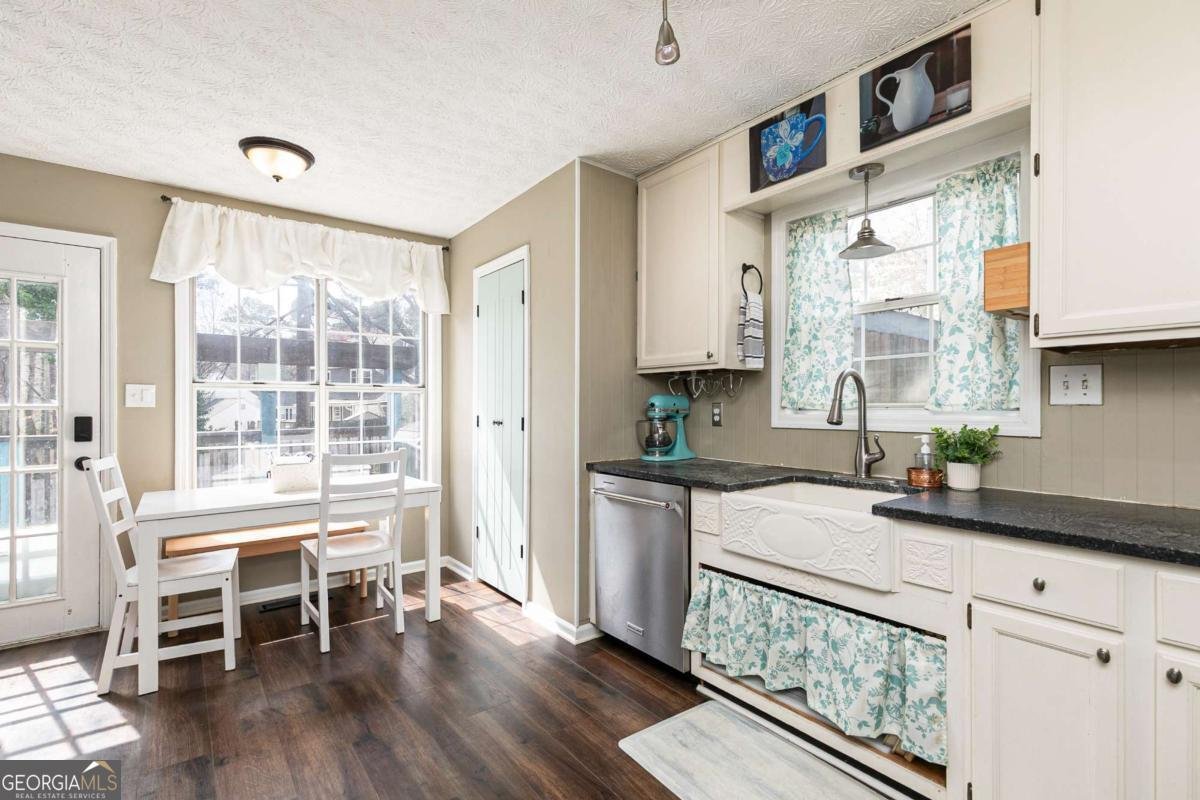 3998 Verbena Drive Kennesaw - Photo 11