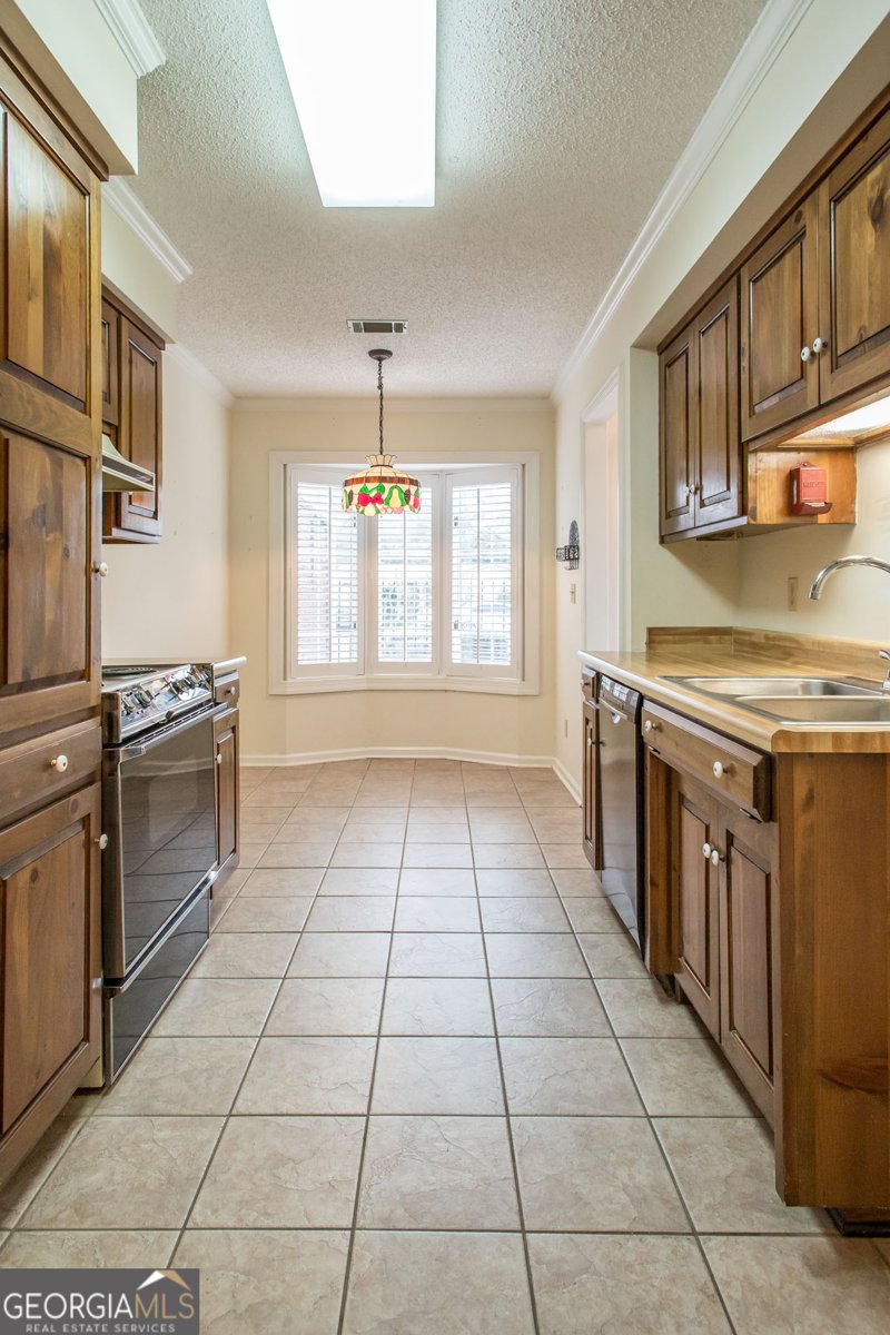 810 Saint Marys Drive Waycross - Photo 12